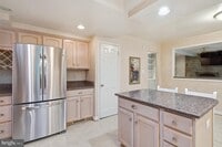 Building Photo - 9369 Tovito Dr