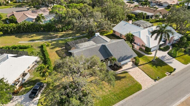 Building Photo - 456 Yacht Harbor Dr