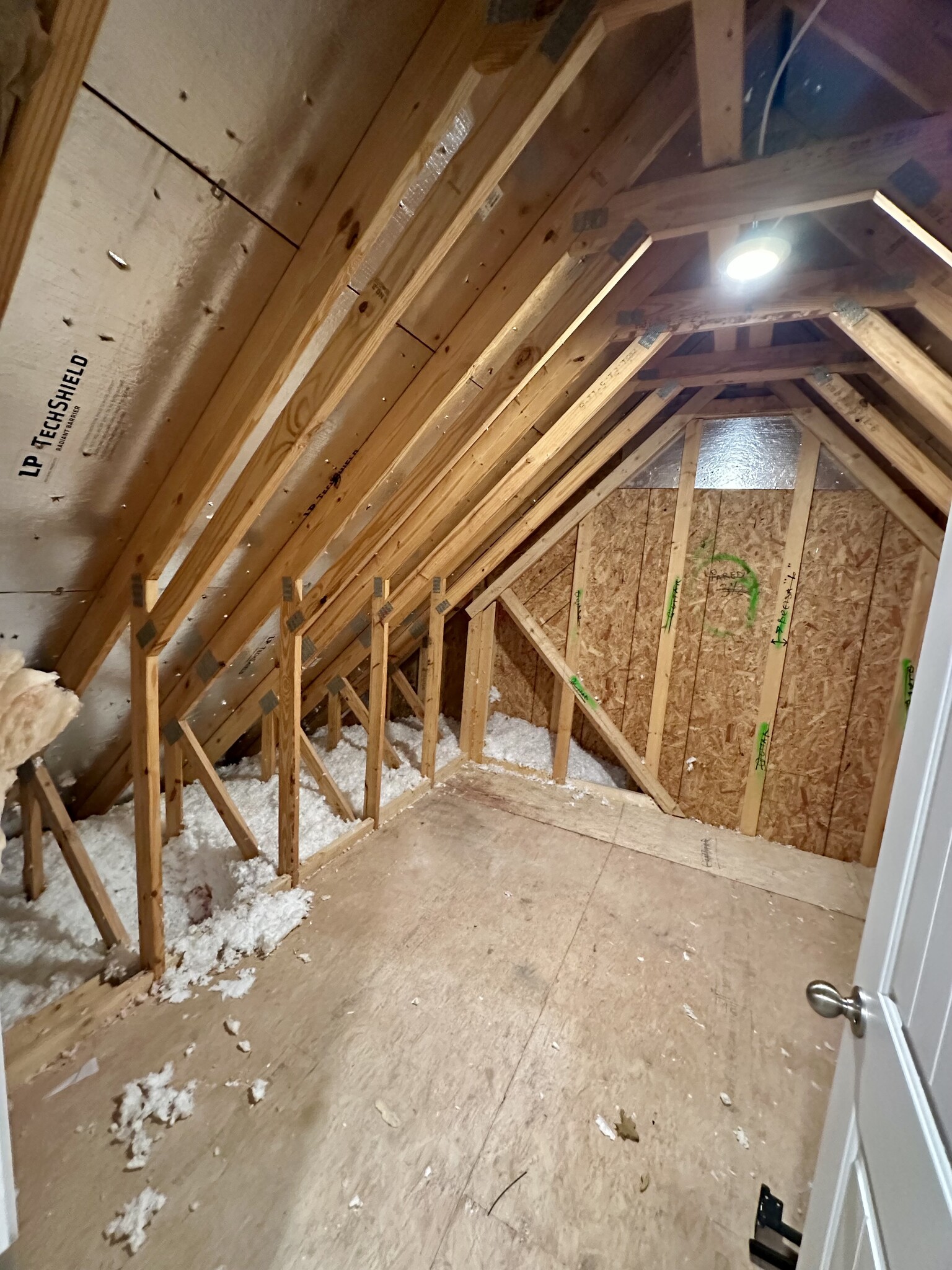 Building Photo - 304 Greymoor Ln