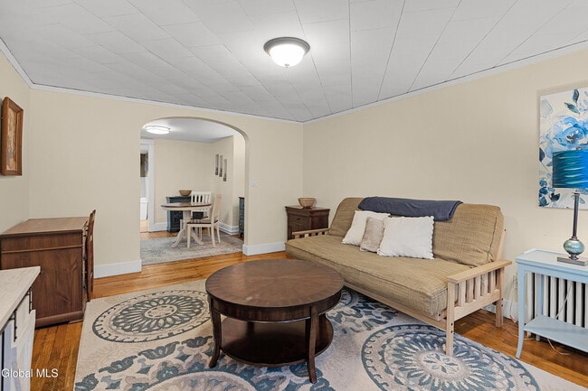 Building Photo - 67 Hill St