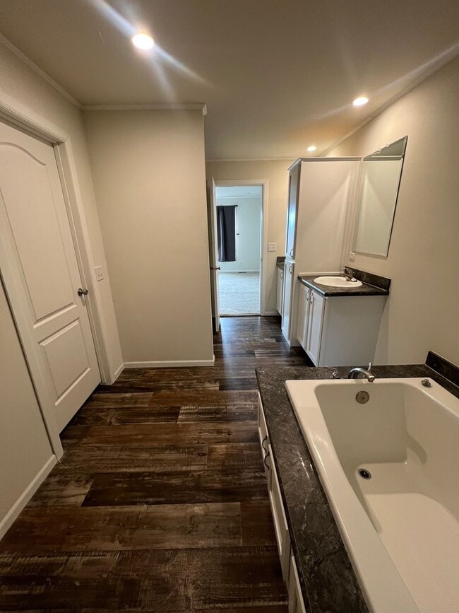 Building Photo - Horse Property