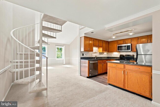 Building Photo - 12287 Wadsworth Way