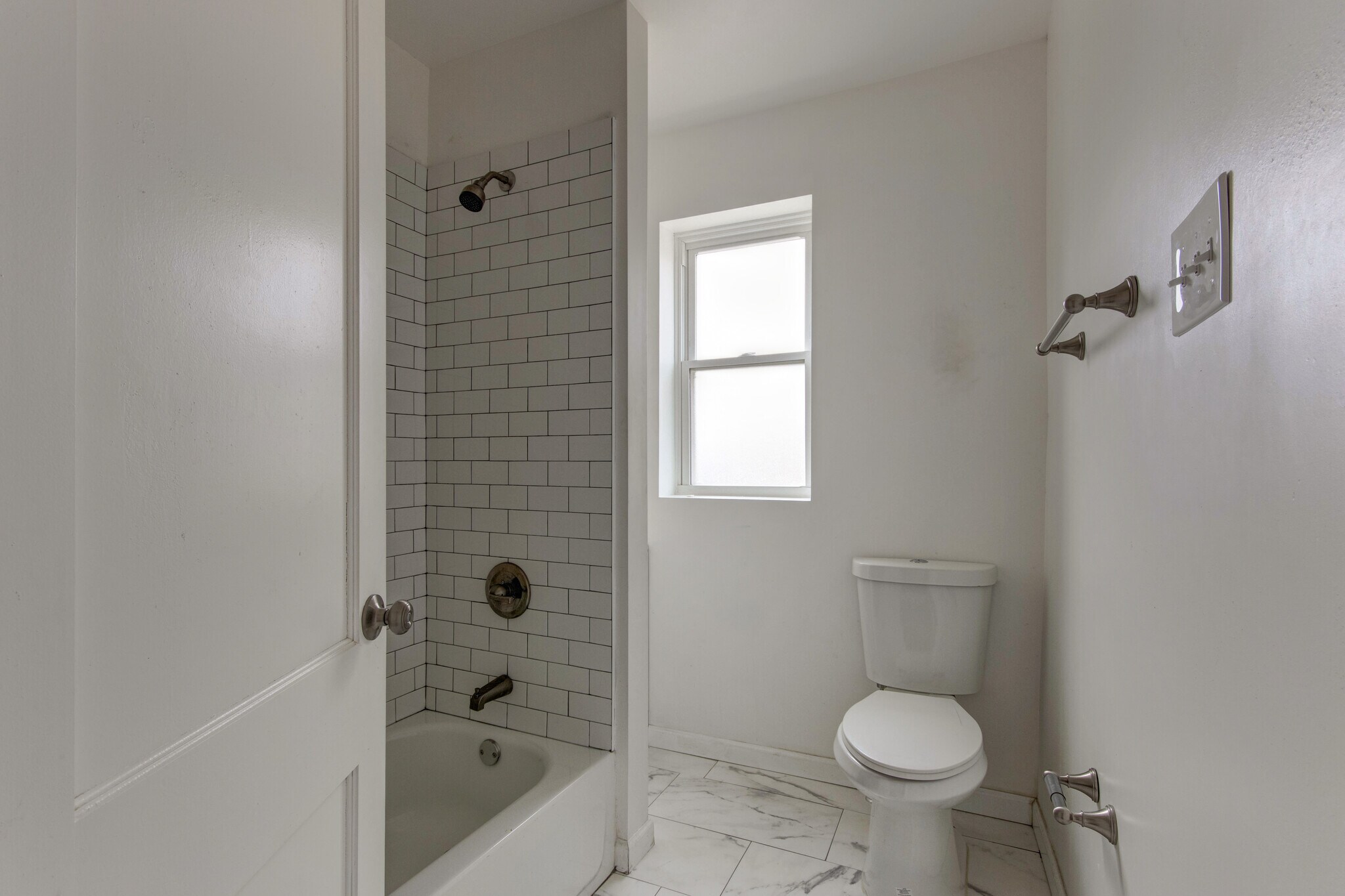 Building Photo - 4019 Dover Pl