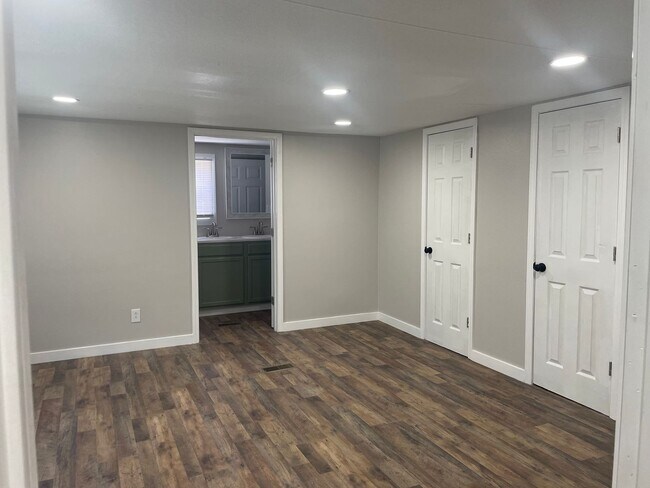 Building Photo - 3 BR 2 Bath 1,280 sq ft singlewide mobile ...