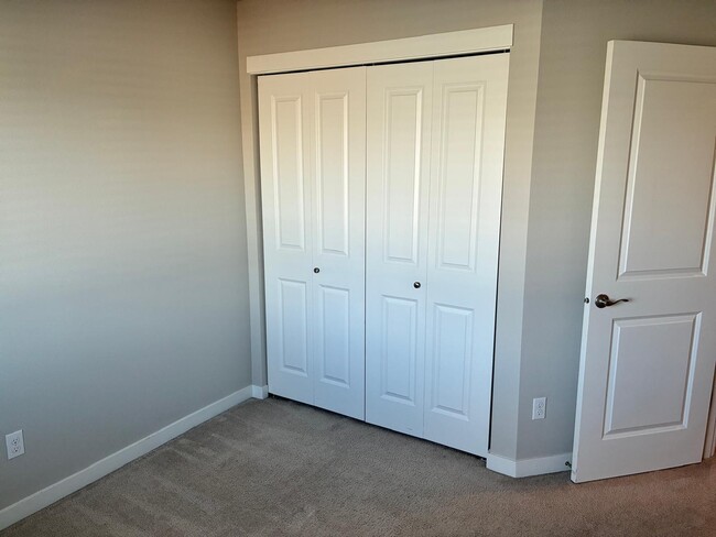 Building Photo - 19310-19336 36 Ave SE