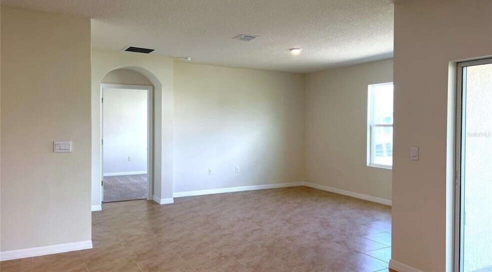 Building Photo - 2703 Sunkissed Dr