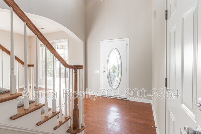 Building Photo - 13843 Porter Creek Rd