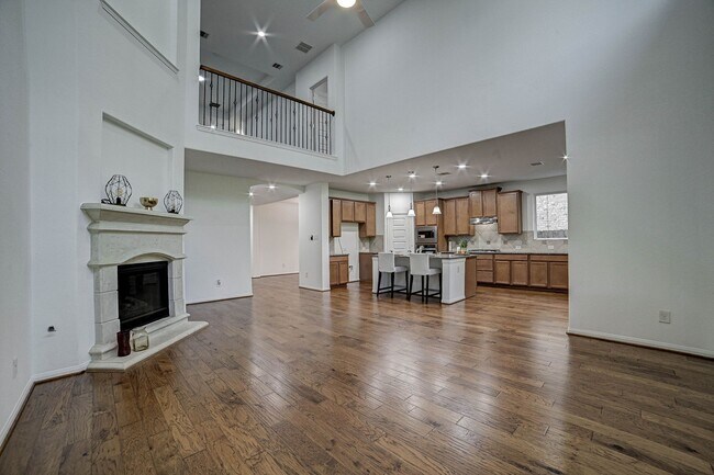 Building Photo - 5007 Sawmill Terrace Ln
