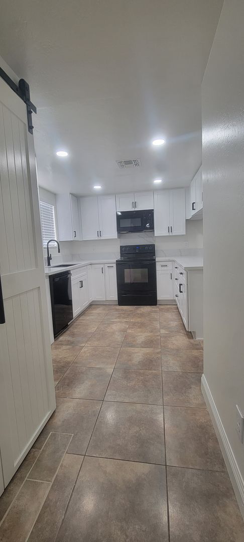 Building Photo - 3512 S Half Moon Dr
