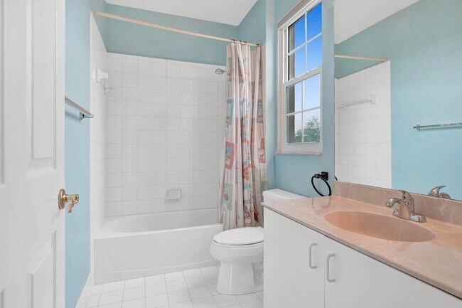 Building Photo - Amazing 4 Bedroom, 3 Bath home plus large 21'x11' loft located in Parkland Isles!