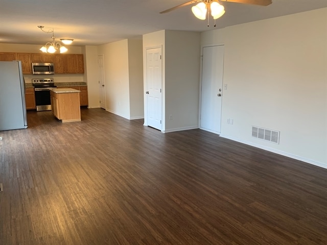 Building Photo - 5605 Stevens Dr