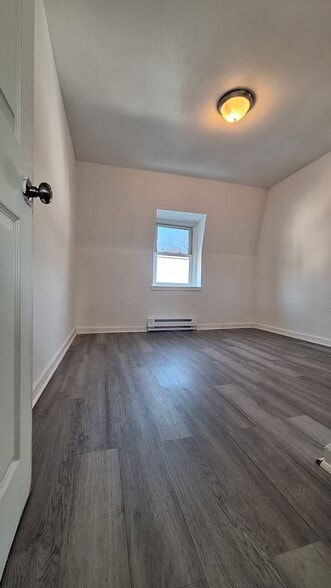 Building Photo - 436 N Law St