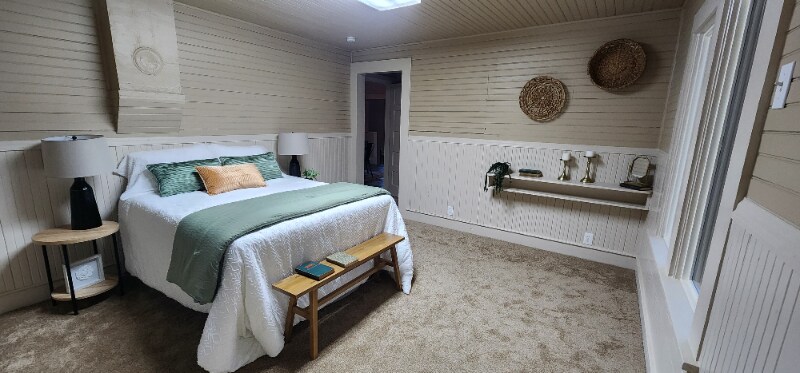 Building Photo - 801 S. West Blvd