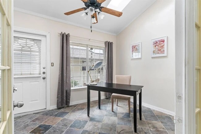 Building Photo - 15920 Archwood Ln