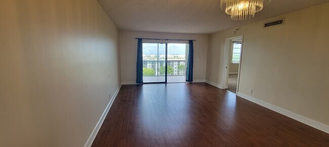 Building Photo - 2215 Cypress Island Dr