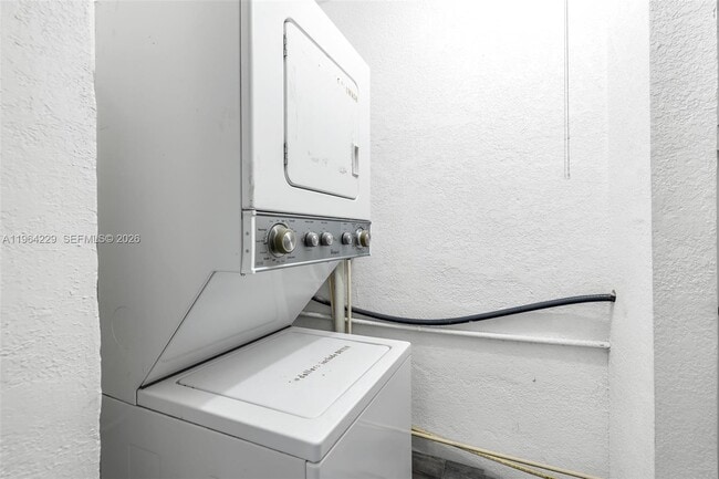 Building Photo - 1176 NW 48th St