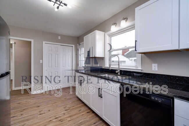 Building Photo - 408 Margaret Dr