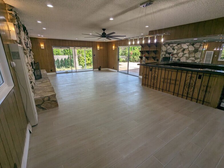 Building Photo - 151 W Hillside St