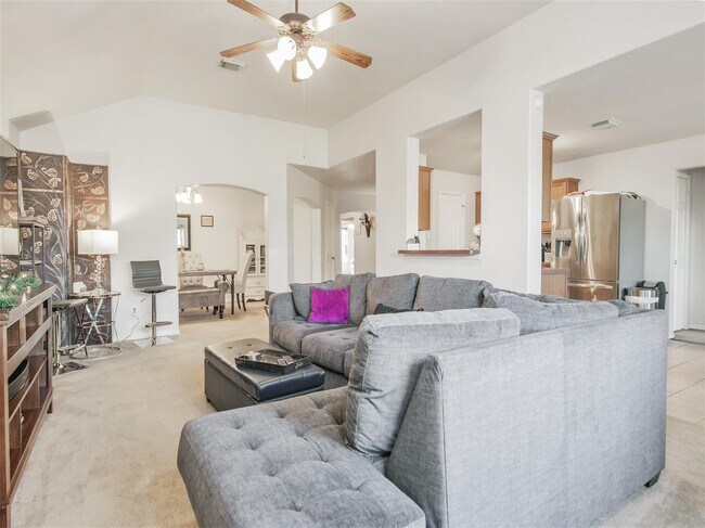 Building Photo - 13301 Baron Hill Ln