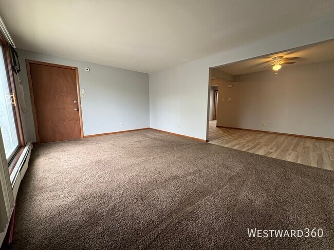 Building Photo - 1135 W 127th Pl