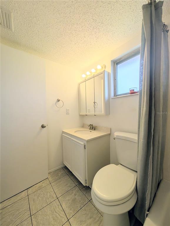 Building Photo - 4129 Lake Bayshore Dr