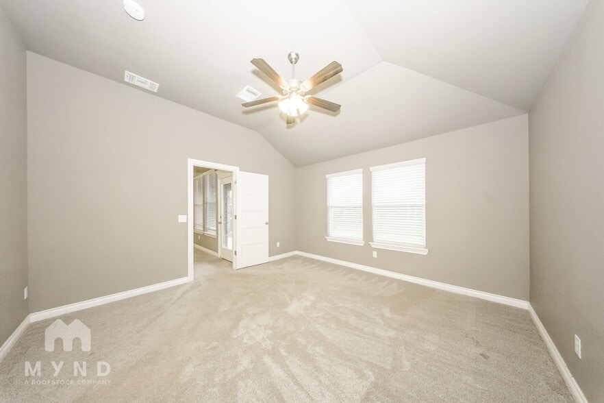 Building Photo - 1019 Merlin Dr