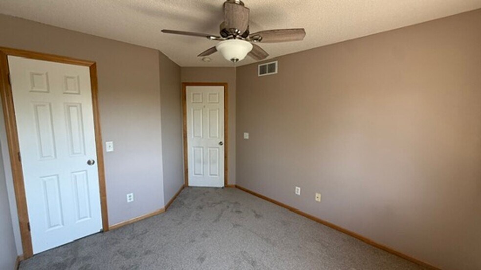 Building Photo - 16486 Elm Creek Ln