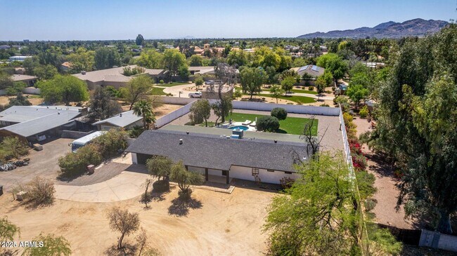 Primary Photo - 11470 N 64th St