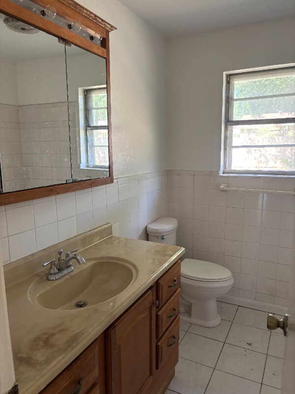 Building Photo - 1000 N 58th St
