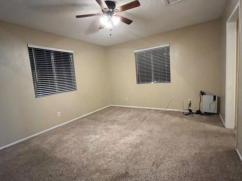 Building Photo - 4154 159th St