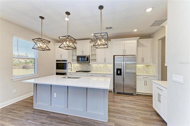 Building Photo - 13827 Green Hammock Pl