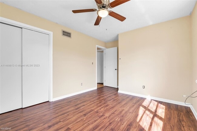 Building Photo - 3 br, 2 bath House - 4331 NW 10th St