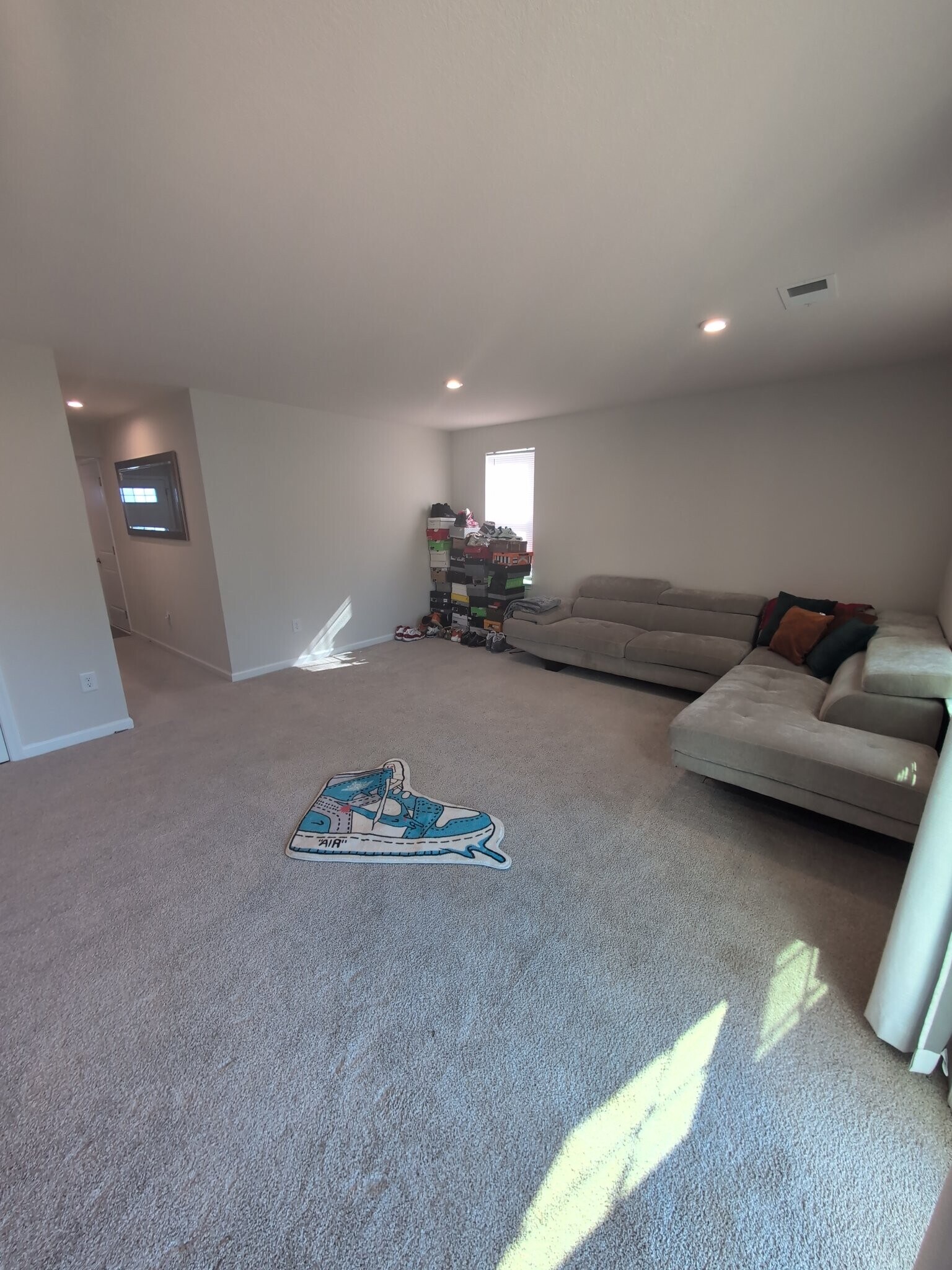 Building Photo - 4138 Riverside Dr