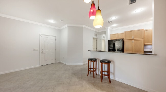 Building Photo - 7863 Moonstone Dr