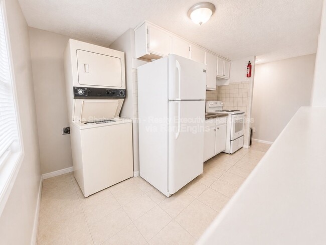 Building Photo - 316 Finley Dr
