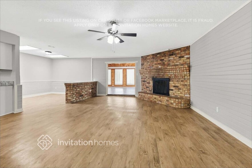 Building Photo - 3212 Glenmont Dr