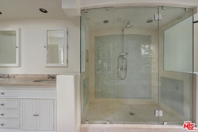 Building Photo - 1901 El Cerrito Pl