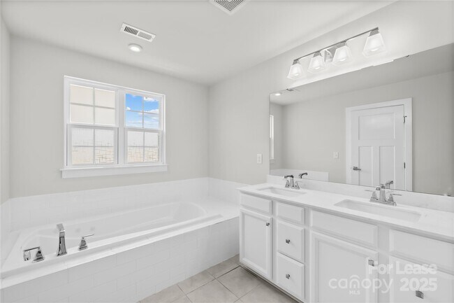 Building Photo - 7067 Waterwheel St SW