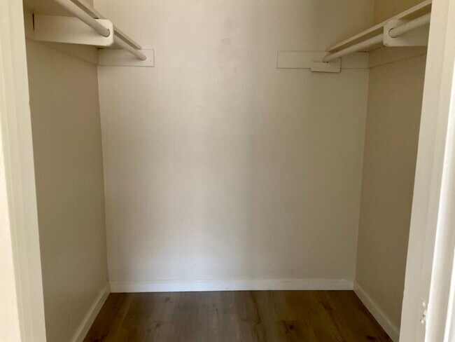 Building Photo - 41606 Marine Dr