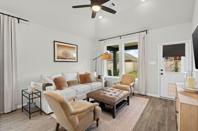 Building Photo - 21131 Austin Chalk Dr