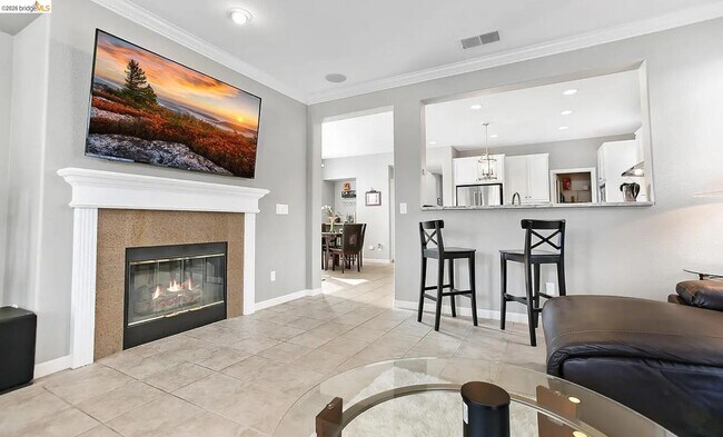 Building Photo - 3251 Lookout Point Loop