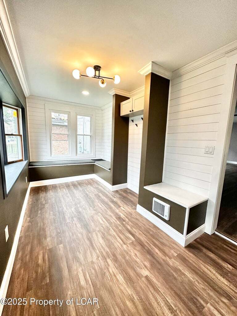 Building Photo - 44 Shoemaker St