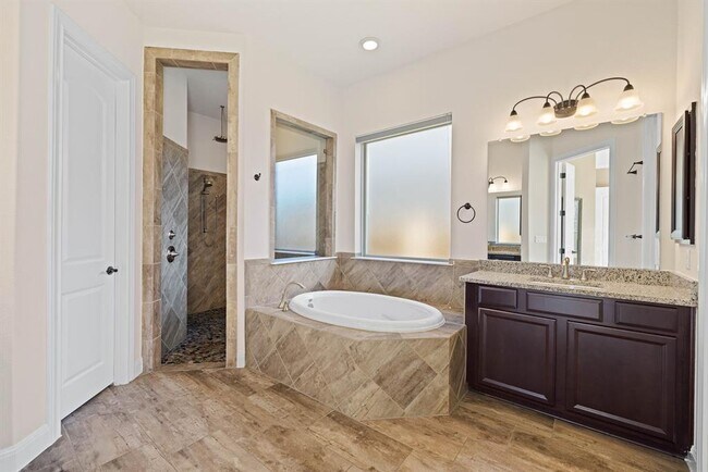 Building Photo - 15815 Axehandle Trl