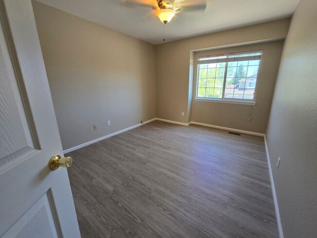 Building Photo - Beautiful and Fresh Updated Four Bedroom Home on a Corner Lot in Rock Creek!