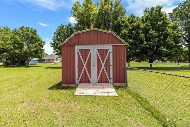 Building Photo - 57 Serenada Ln