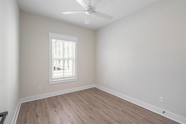 Building Photo - 1409 Jefferson St