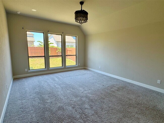Building Photo - 7211 Sylvan Birch Trl