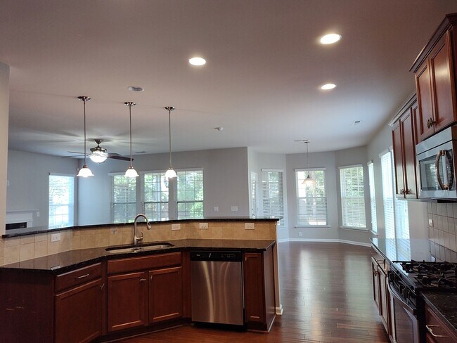 Building Photo - Beautiful home located in the Ardrey Woods community!