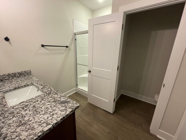 Building Photo - Nearly New 3 Bed 2 Bath Home in Goddard Schools – Trails End