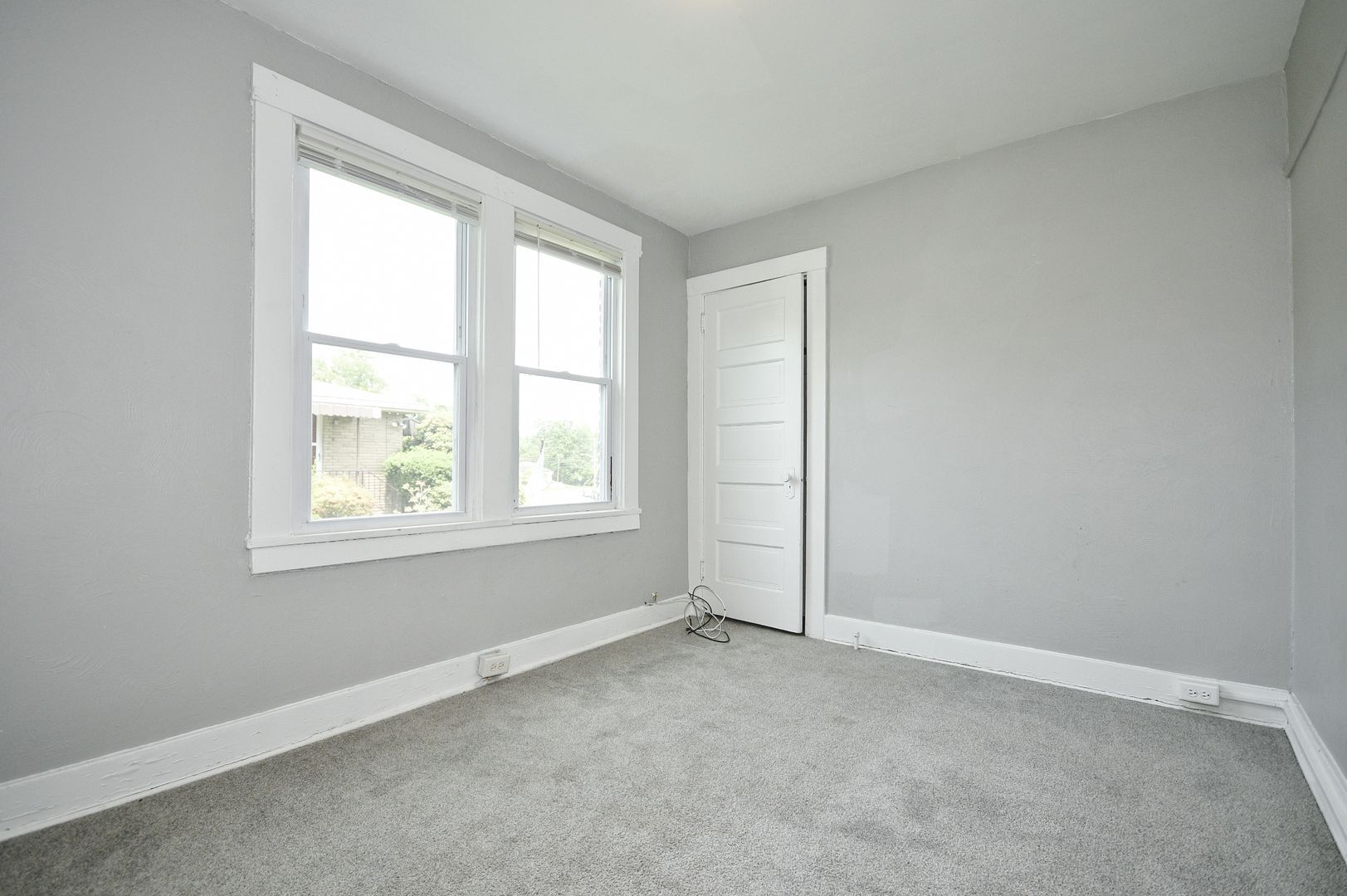 Building Photo - 1037 N 6th St